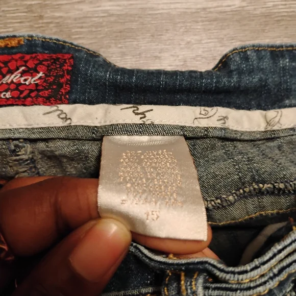 SOLD-Baby Phat Capris ❤️ - Picture 3 of 7